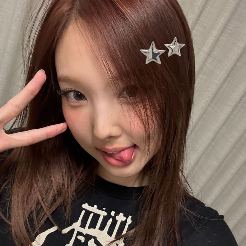 Nayeon 照片